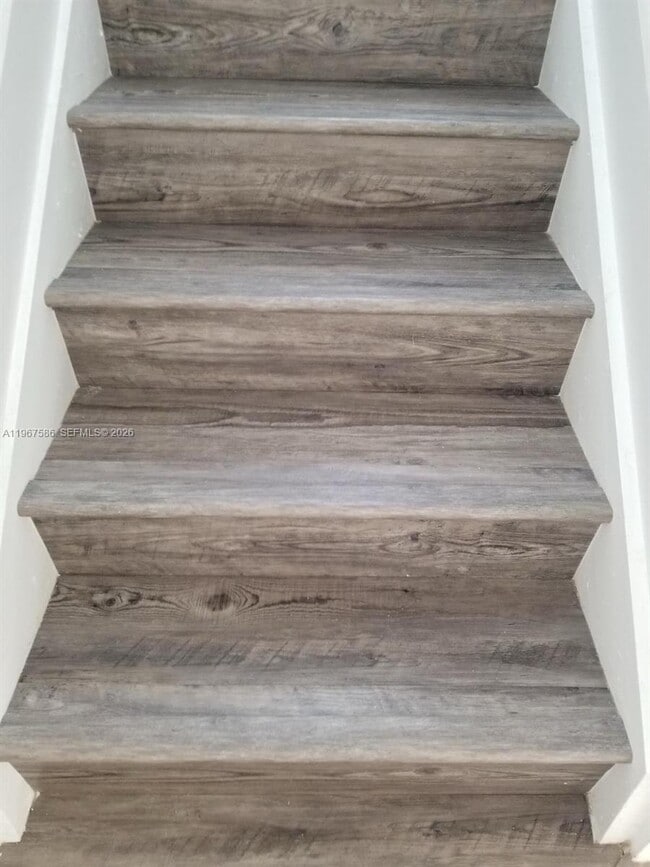 Building Photo - 2623 SE 14th Ave