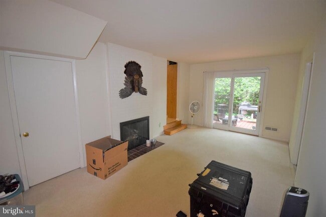 Building Photo - 8519 Wagon Wheel Rd