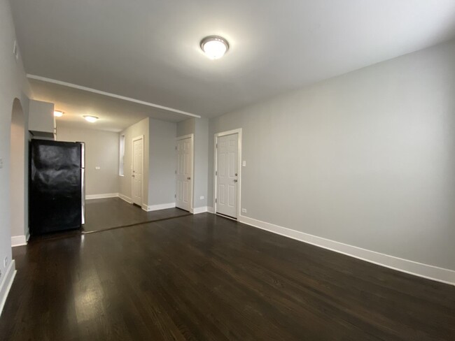 Open concept layout - 2 Bedroom - 2128 N Sawyer