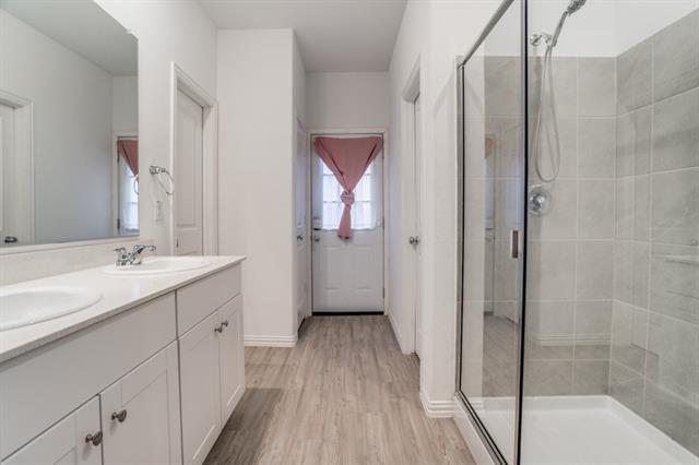 Building Photo - 4913 Sagerun Dr