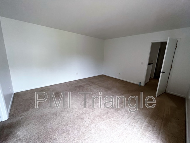 Building Photo - 101 Finley Forest Dr