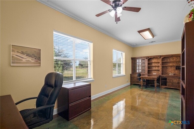 Building Photo - 130 Post Oak Cir