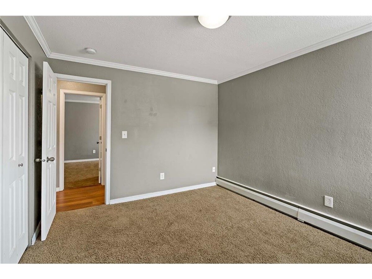 Building Photo - 3120 Hennepin Ave