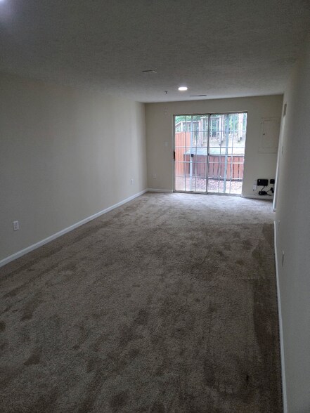 Building Photo - 4604 Deepwood Ct