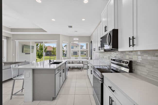 Building Photo - 16293 Melogold Dr