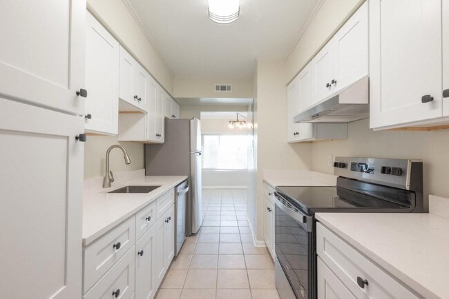 Building Photo - 1509 Regency Woods Rd