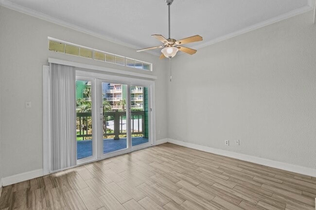 Building Photo - 7820 Seawall Blvd