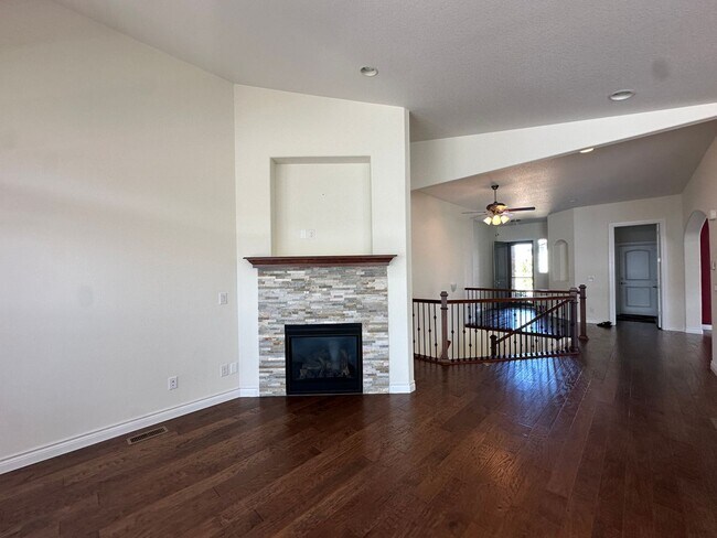 Building Photo - 6045 Griffin Dr