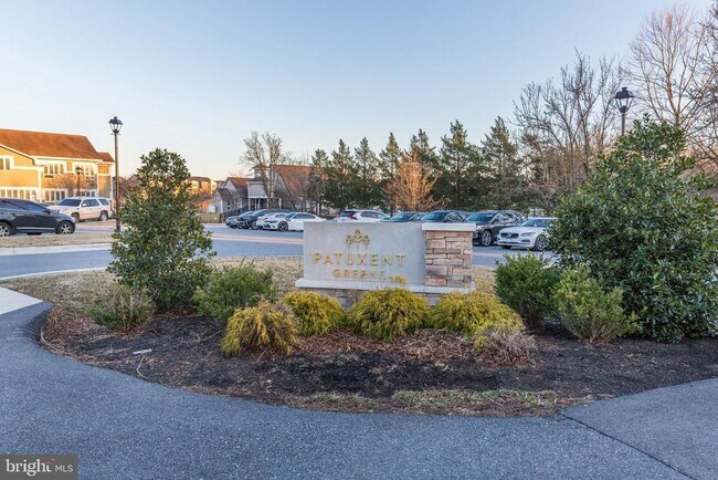 Building Photo - 6547 Clubhouse Dr