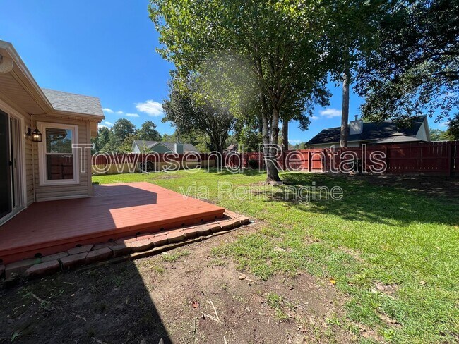 Building Photo - 1336 Oak Knolls Dr