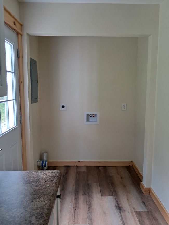 Building Photo - 315 #3 Sulphur Springs Rd