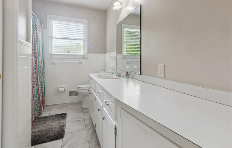Building Photo - 3925 Chicamauga Dr