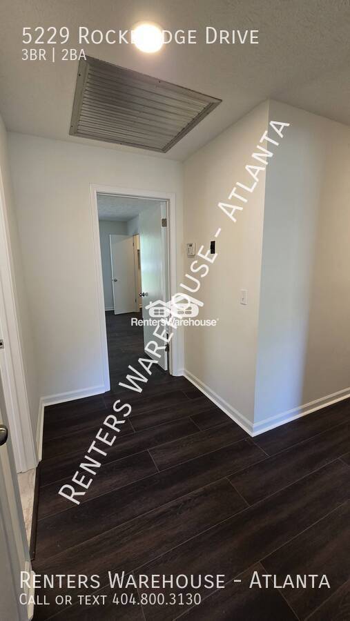 Building Photo - 5229 Rockbridge Dr