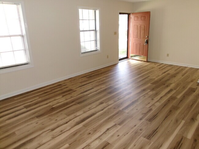 Building Photo - 3209 Timbermill Ave