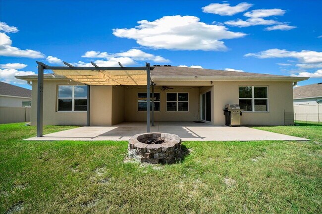 Building Photo - Move-In Ready! ***2 WEEKS FREE RENT**Beautiful 4-Bedroom Home with Modern Finishes & Room to Grow