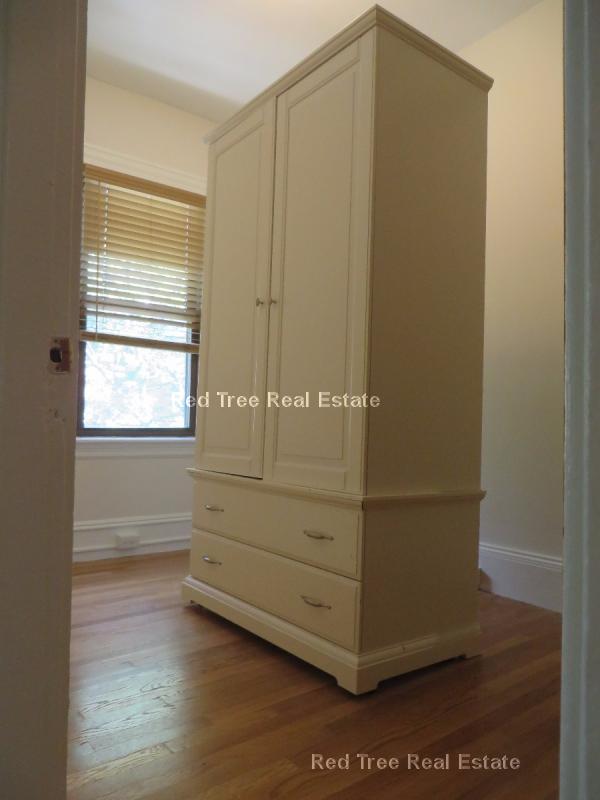 Building Photo - 49 St Germain St