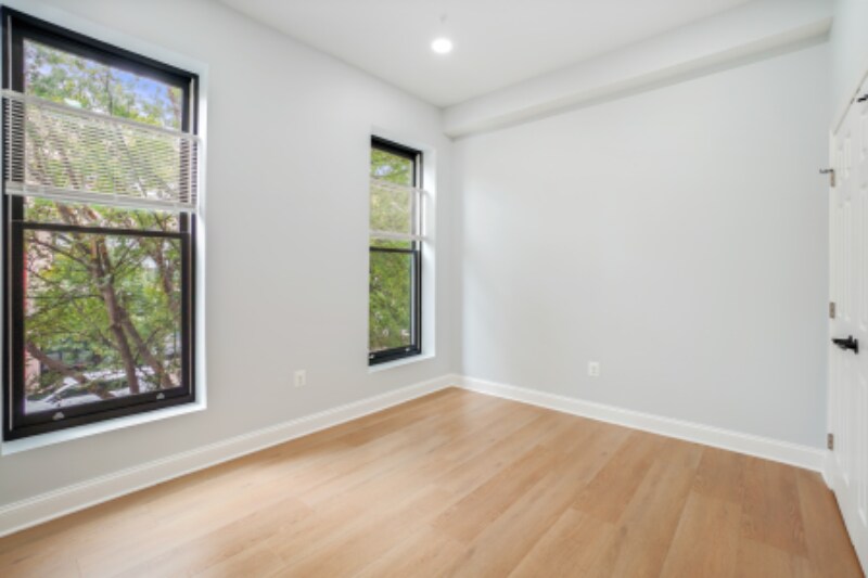 Building Photo - 604 N Eutaw St