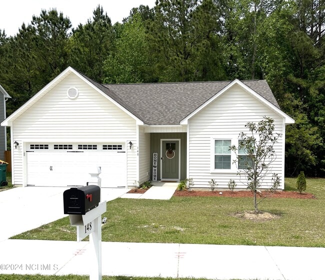 Primary Photo - 148 Broadleaf Dr