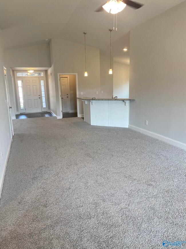 Building Photo - 109 Sorrelweed Dr