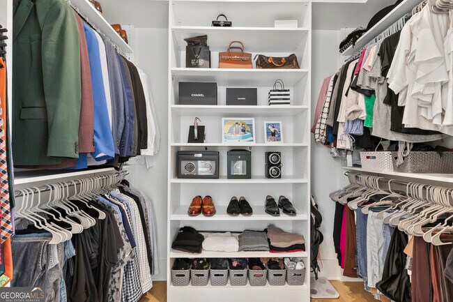 Building Photo - 202 Regester Wy