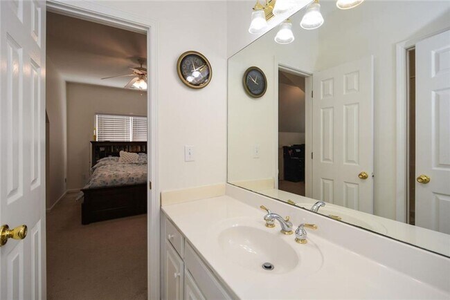 Building Photo - Welcome to this stunning West Cobb home! 5...