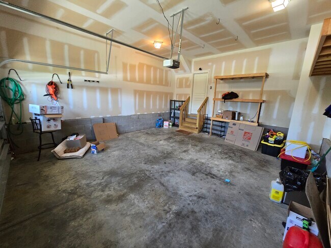 Building Photo - 47 Kentucky Derby Ln