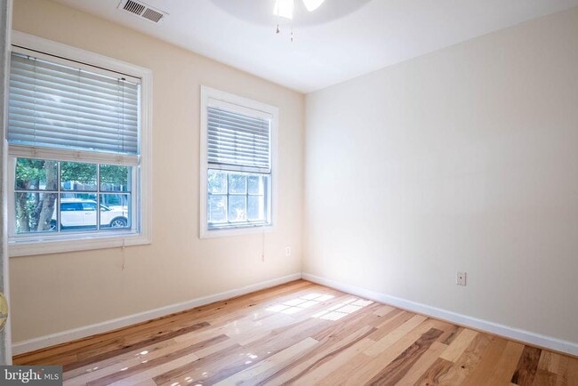 Building Photo - 3842 Sugarloaf Pkwy