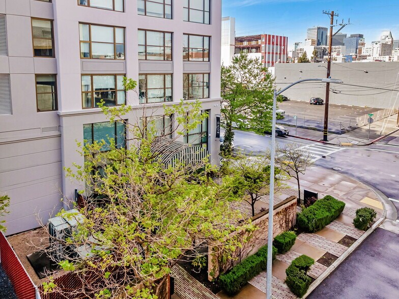 Building Photo - 311 2nd St
