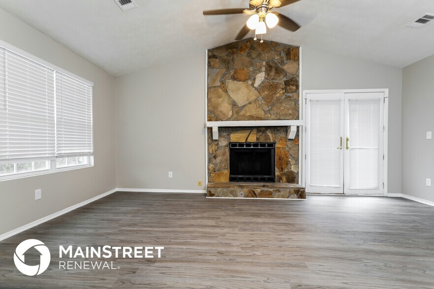 Building Photo - 689 Durham Crossing
