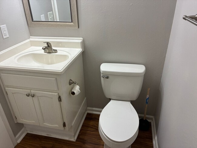 Building Photo - 2 Bedroom 2 Bathroom House in Calabash