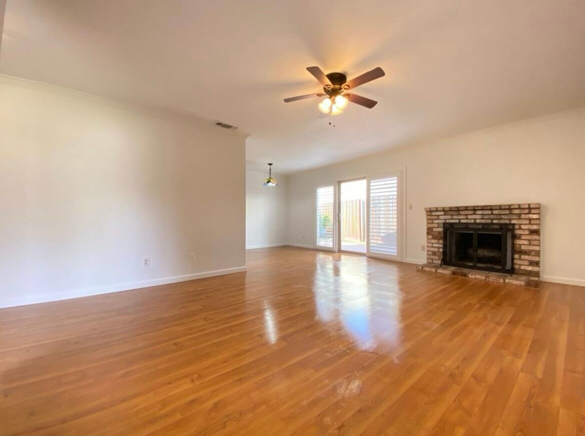 Building Photo - 2308 Filmore Ln