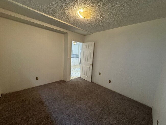 Building Photo - Cozy 4 bed 2 bath home in South Seattle