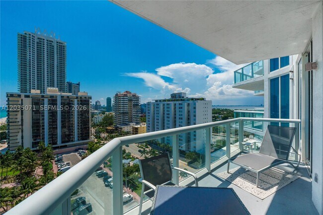 Building Photo - 6515 Collins Ave