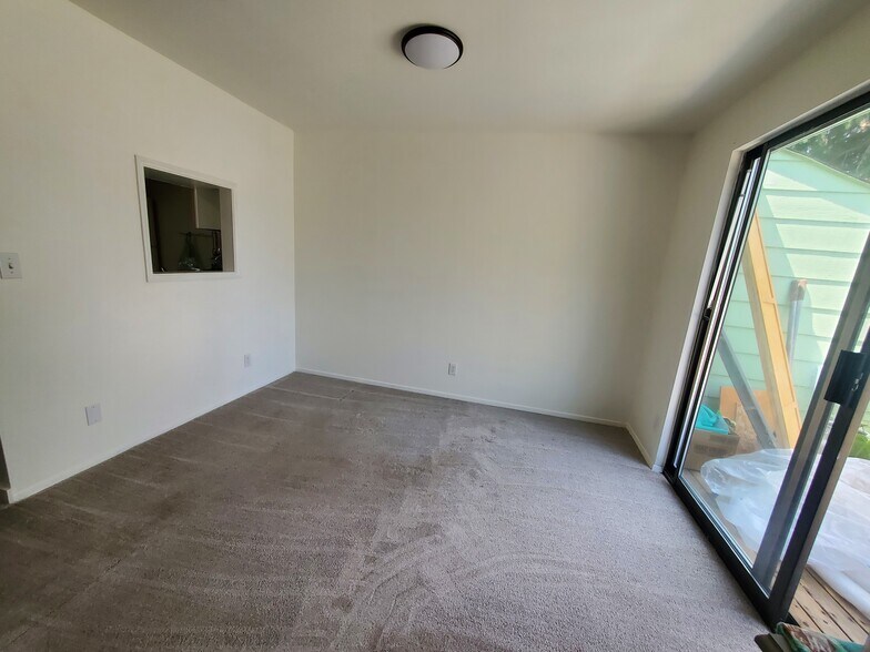 living room - 310 S 174th Pl