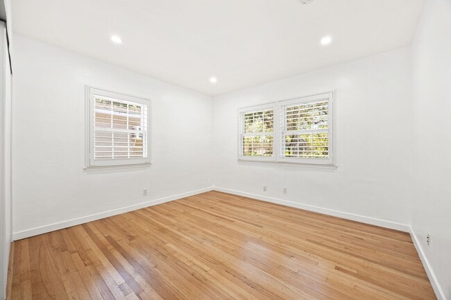 Building Photo - Charming Renovated Pasadena Home with Exceptional Outdoor Space