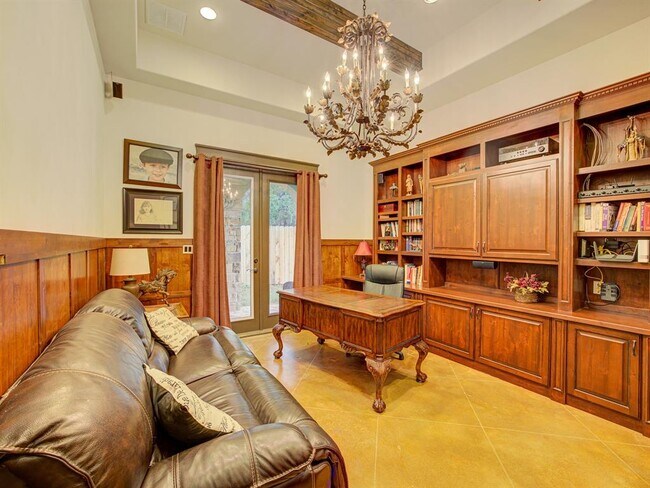 Building Photo - 1310 Minnie Dr
