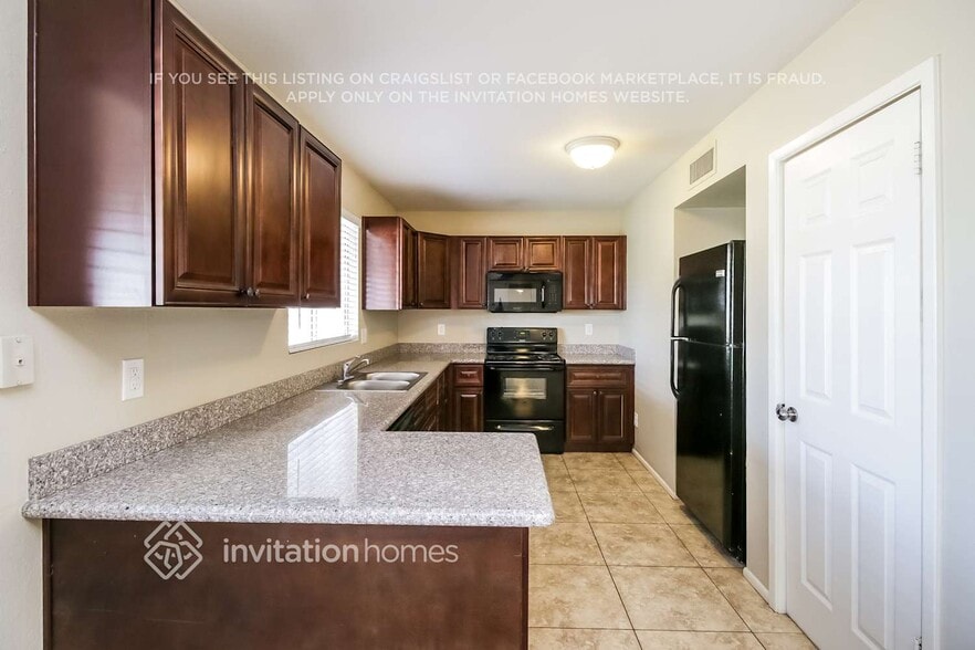 Building Photo - 18424 N 56th Ave