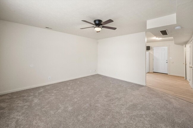 Building Photo - Three Bedroom House With Brand New Carpet