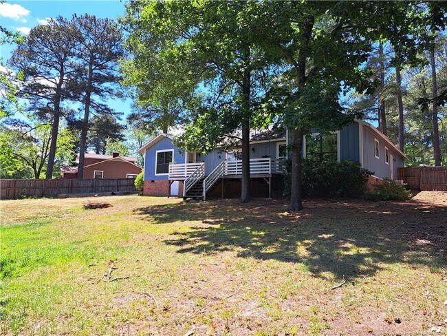 Building Photo - 741 Maxine St