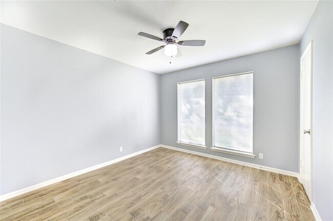 Building Photo - 1809 Lamar Dr