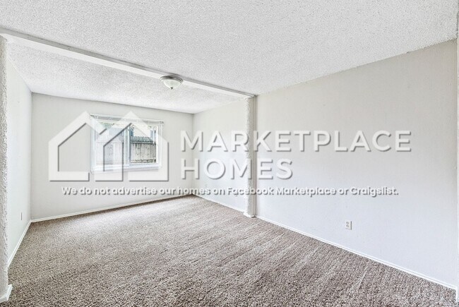 Building Photo - 12038 Stoney Crossing