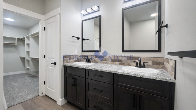 Building Photo - Brand New Duplex in Meridian!