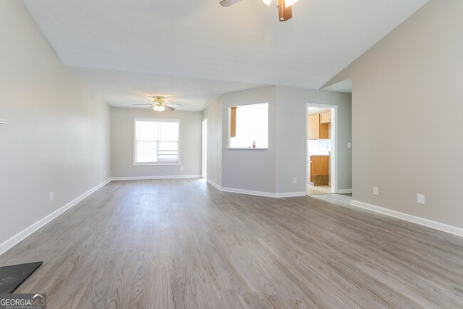 Building Photo - 852 New England Ct