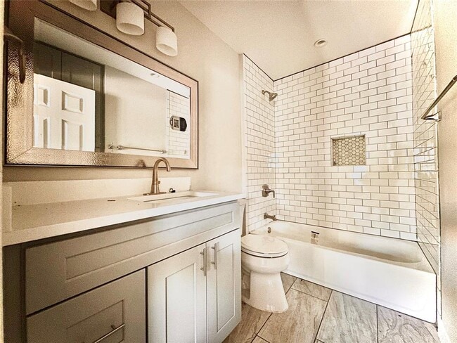 Building Photo - 2529 Rio Grande St