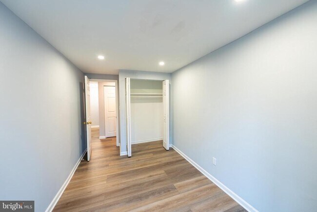 Building Photo - 9377 Chadburn Pl