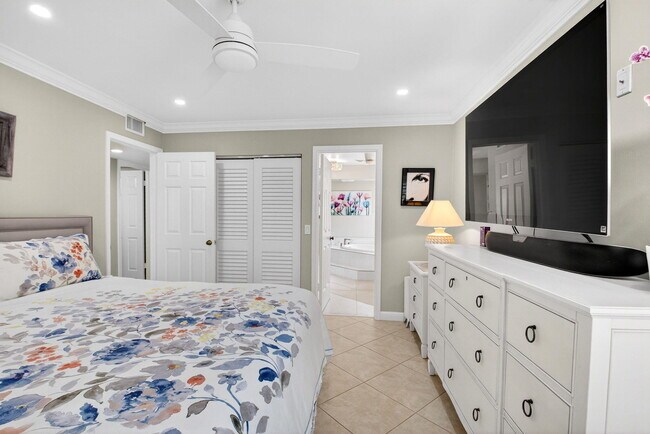 Building Photo - 75 Venetian Dr