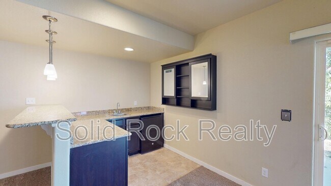 Building Photo - 1097 Antrim Loop