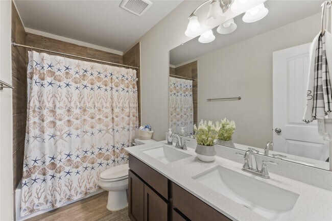 Building Photo - 7911 Tuscan Cypress Dr