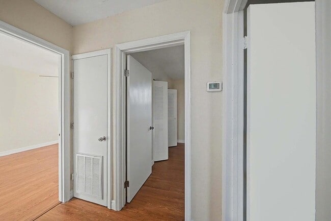 Building Photo - 5789 Woodland Point Dr