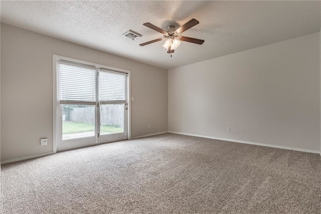 Building Photo - 9 Shirley Ln